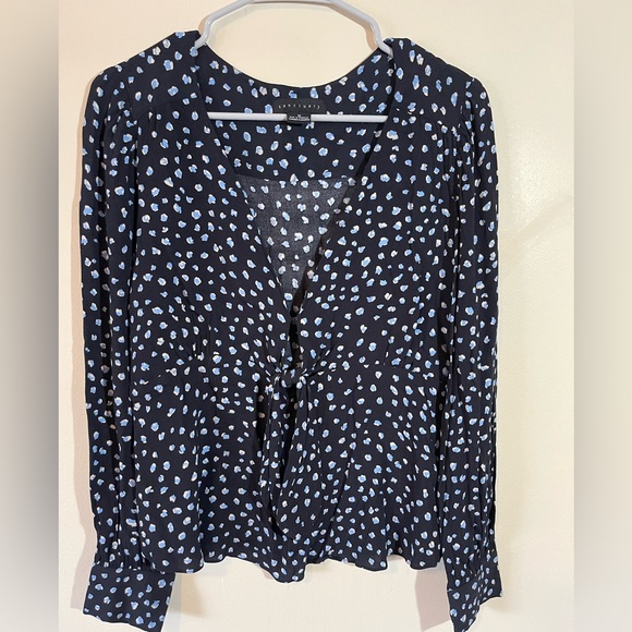 Sanctuary blue top with loophole front opening - Picture 3 of 9